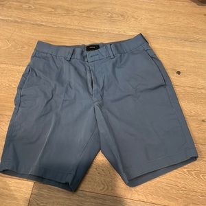 Vince men’s athletic fit/slater short in size 34